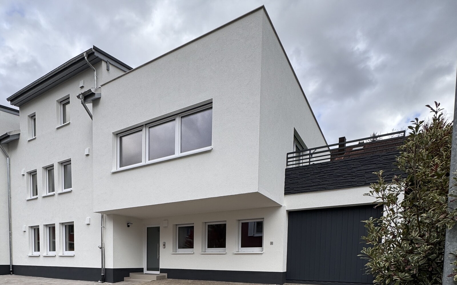 Fertig gebautes modernes Mehrfamilienhaus in Lahr